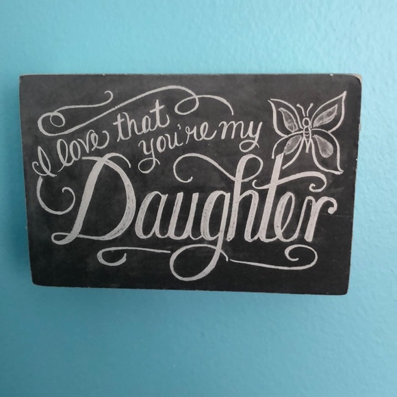 Box Sign - Picture 2 of 2